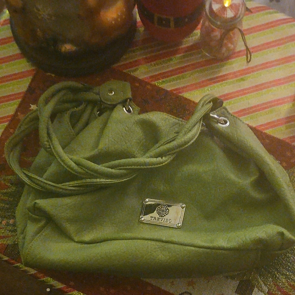 NWOT Treviso Light Olive/lime Green Shoulder Bag With Twisted Straps - Picture 1 of 7